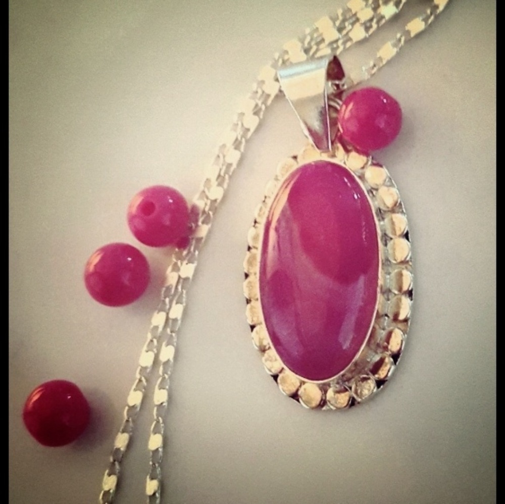 Red Banded Onyx Pendant